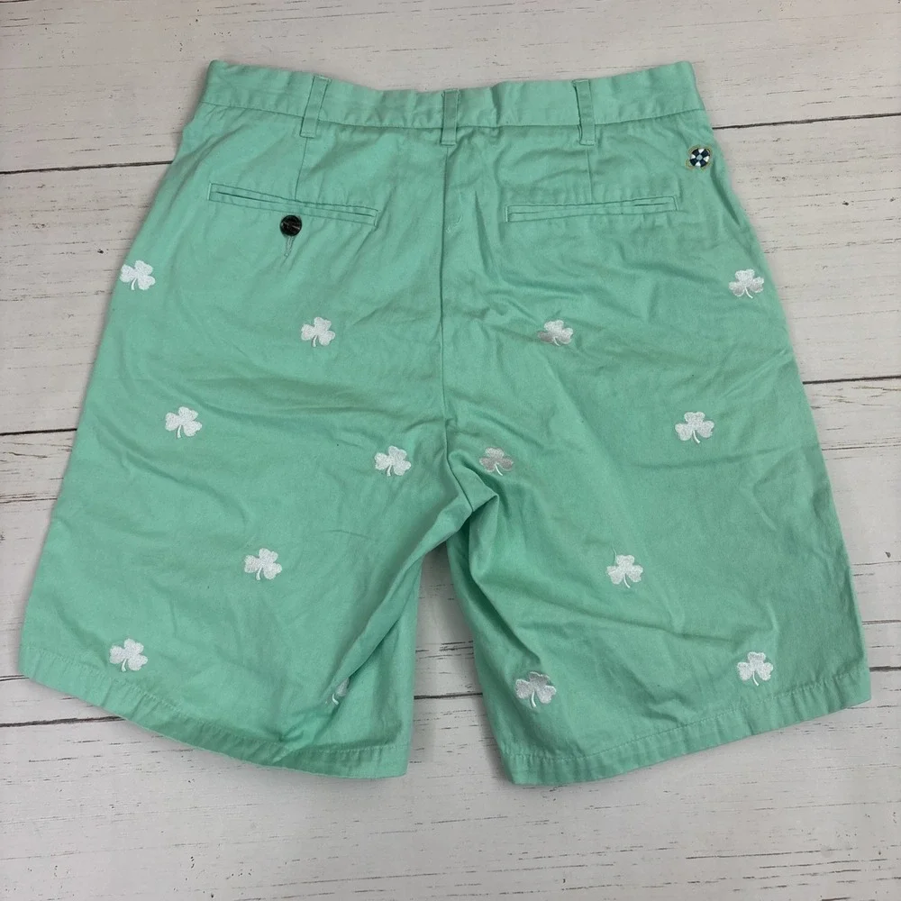 Castaway Nantucket Shorts Mens Size 30 All Over Shamrocks Clover St Patrick
